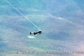 打仗的时候，突然没弹药了怎办？我军办法最聪明，美军做法最霸道视频封面