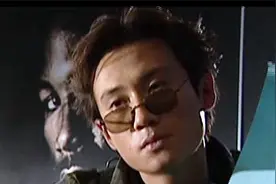 网吧的网管被部队相中，直接按照团级干部待遇特招入伍视频封面