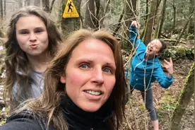 母女反目！美国政治乱局撕裂普通家庭 18岁女孩痛斥母亲“虚伪”视频封面