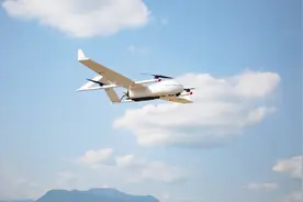 为什么要在无人机的燃料中混合一定比例的机油？看完这条就懂了～视频封面