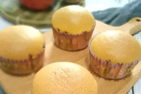 掌握好时间跟温度，这样做的小蛋糕表皮不开裂，学会不用出去买