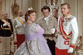 公主：海伦公主被内定皇后，国王直接违背皇命，娶茜茜公主当夫人