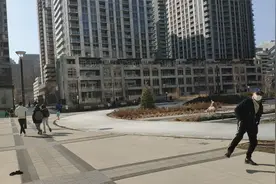 多伦多进入了夏时制（和国内12小时时差），正式地进入春天了……视频封面