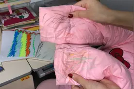 羽绒服不要干洗，教你自己在家洗羽绒服，洗完的羽绒服干净又暖和视频封面