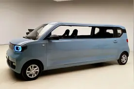 小可爱变身巨无霸 4米6的五菱宏光MINI EV你见过没？
