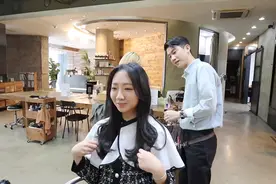 35岁女性剪款长碎发，时尚优雅显年轻，美到自己都笑了视频封面