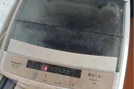 家电维修师傅的一天，夏天修空调，冬天修洗衣机，维修案例合集视频封面