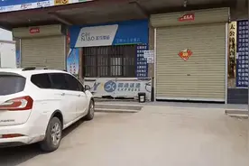 所有快递一家全接了，农村快递代收点，每年的利润应该非常可观