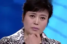 丁嘉丽儿女露面合集，儿子走心谈父母离异，丁嘉丽听了眼含热泪！视频封面