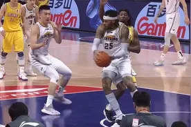 总决赛莫兰德vs广厦G1集锦视频封面