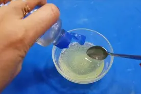 胶水别再花钱买了，教你在家自制万能胶，效果比502还好，太棒了