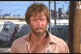 影视：工厂枪战，德克萨斯警察勇擒毒贩视频封面