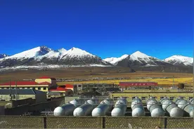 中国最高的乡镇，人口不足2000人却有9个火车站视频封面