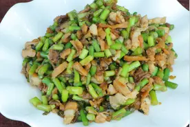 蒜苔这样做最好吃，做法简单，蒜苔脆嫩肉末香,上桌能多吃2碗米饭视频封面