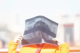 今日西安出现“天狗食日”景观  全国都可观测到日偏食