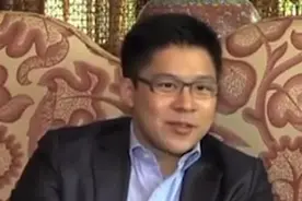 郭晶晶霍启刚婚礼现场，父亲对其十分满意，却再次发生传闻视频封面