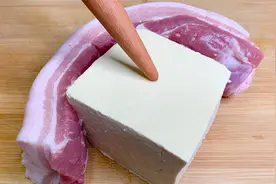 豆腐加五花肉，教你一个新做法，我家一周吃5次，上桌就是压轴菜视频封面
