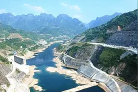 厉害！中国最大的民营水电站，总投资高达146亿，规模超过葛洲坝视频封面