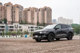 肌肉感爆棚，雪佛兰开拓者自带“黑武士”改装风，你会买吗？视频封面