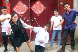 怀孕妹妹受委屈回娘家，嫂子听信闲话把妹妹撵出家，哥哥做法感人视频封面