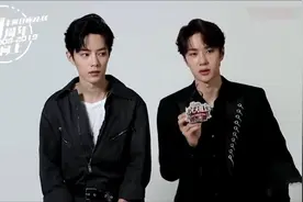 肖战王一博感情多好？去弟弟“地盘”求照顾遭拒，自己都照顾不来视频封面