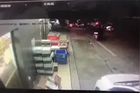 看不顺眼就打人？广东汕头3名“鬼火”少年深夜飙车滋事被拘视频封面