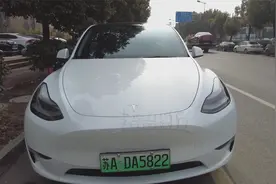 新买的特斯拉为何怪声连连