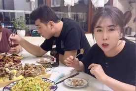 内蒙古清炖牛肉香啥原因？喂养牛肉有讲究，正宗黄膘牛肉炖大锅香视频封面