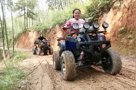 小婷花5000元买了一辆沙滩车，去山路上测试性能，大家觉得咋样？视频封面