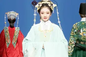 古色古香的中国风，大方端庄，尽显东方之韵味视频封面