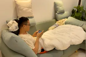 90后大叔整天玩游戏 不吃饭不做饭 小兔这下发飙了视频封面