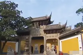 从受人敬仰到遭人唾弃 历史上的法海 竟真的和一条白色蟒蛇有联系视频封面
