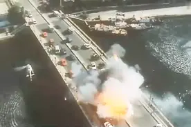 极度重犯：雇佣兵组织，调用两架直升机把警察手中的疑犯劫走