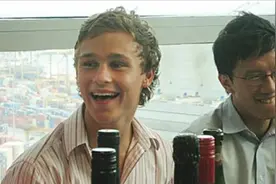 酒后打赌吃鼻涕虫，19岁运动员从此瘫痪，8年后痛苦离世!  视频封面