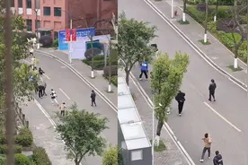 艺术生模仿“丧尸”进教室，一举一动太逼真：就怕里面混了个真的视频封面