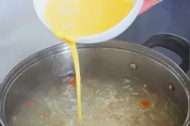米酒鸡蛋汤，早上来一碗，养胃又暖胃，全家老少都爱喝 视频封面