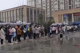 河南省考笔试今日开考！本次省考共计报名达499556人,创历史新高视频封面