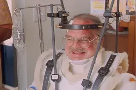 上班一条虫，下班是一条龙，这个电影现实的不行!视频封面