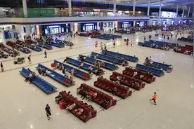 重庆最大最先进的火车站是重庆西站，比重庆北站豪华很多视频封面