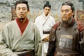 金城武故意让梁朝伟得意一时，下一秒就要斩梁朝伟的首级视频封面