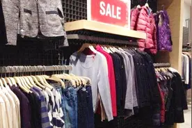 你买过反季节的衣服吗？为什么这么便宜划算？看完你就明白了