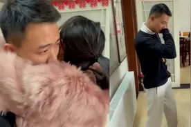 姐姐结婚第二天回门 弟弟偷偷抹眼泪令姐姐赶紧抱住弟弟 画面感动视频封面