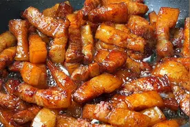 五花肉别总是红烧了，教你福建特色小炒肉做法，吃一次就念念不忘