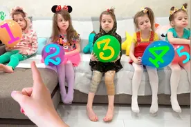 妈妈被五个一模一样的小女孩搞的头晕，她该怎么办呢视频封面