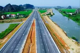越南开通2条新高速公路，投资73.58亿元，162公里却没有休息区视频封面