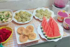 孩子开学第一天，用饺子皮做素菜水晶包，铜锣烧孩子超爱吃视频封面