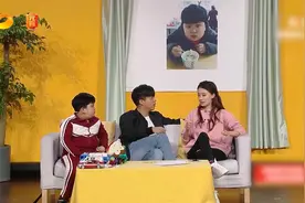 小品：张小斐跟何欢演两口子，教育孩子太费猪头！包袱不断太逗视频封面