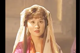 万万没想到！凶狠的老婆婆扯下面具竟然是绝世大美人！视频封面