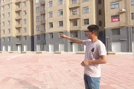 农村小伙参观新农村社区，150平大房子12万即可入住，看完心动了视频封面