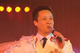 62岁阎维文，对患癌妻子不离不弃，今女儿貌美外孙可爱太幸福了视频封面